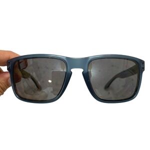 Oakley Holbrook Sunglasses Matte Blue Prizm Polarized OO9102-Z455 57mm